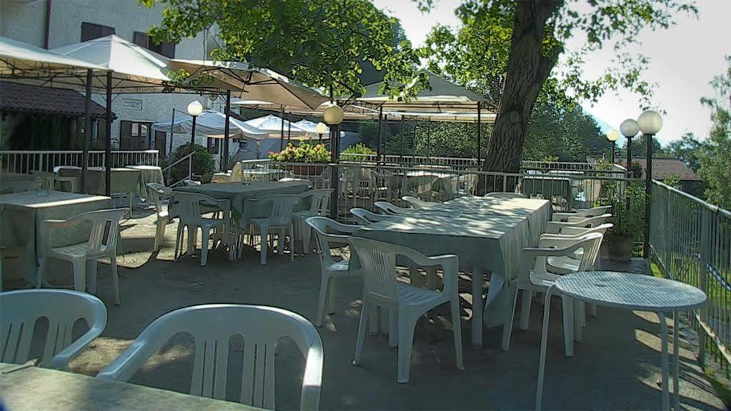 Hotel Rondanino Lanzo dʼIntelvi Екстериор снимка