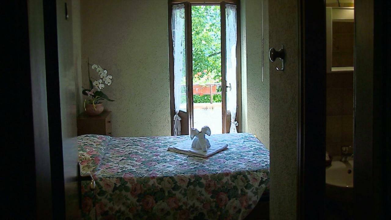 Hotel Rondanino Lanzo dʼIntelvi Екстериор снимка