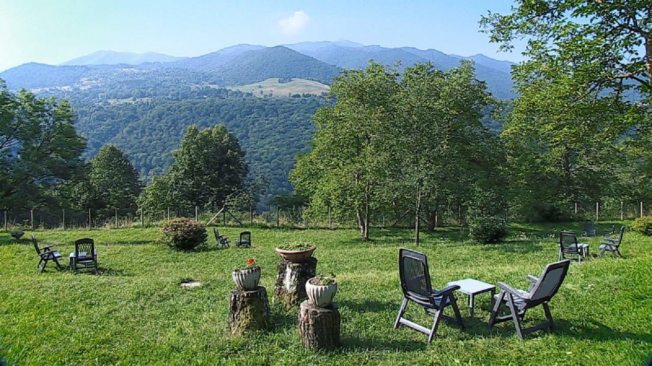 Hotel Rondanino Lanzo dʼIntelvi Екстериор снимка